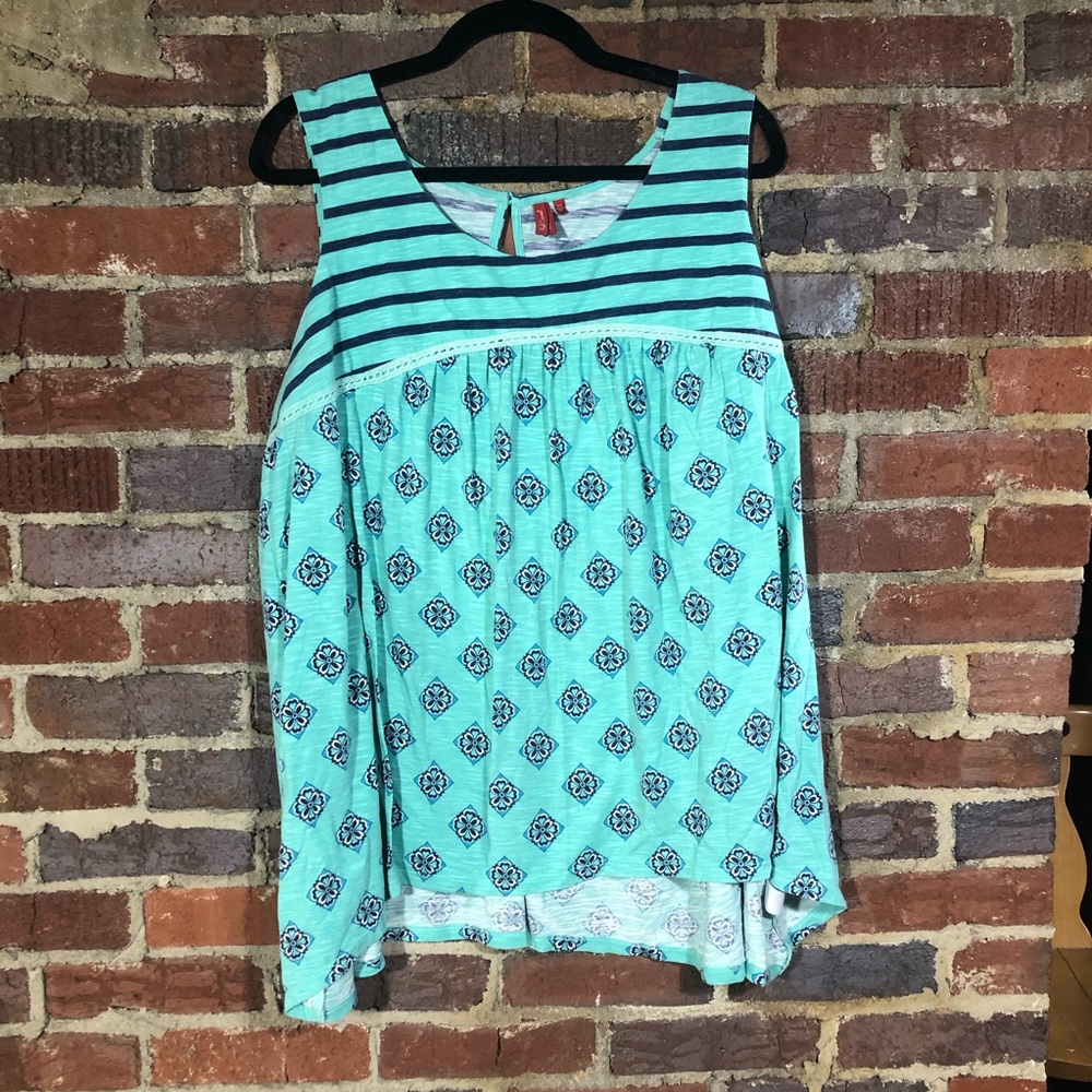 ❤️ 4/$20  Red Camel - 3x- sleeveless yoked tank